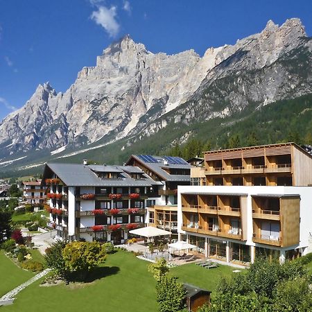 Parkhotel Ladinia Сан Вито ди Кадоре Екстериор снимка