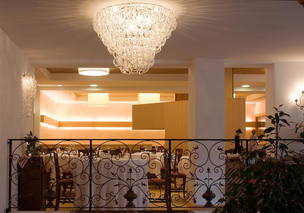 Parkhotel Ladinia Сан Вито ди Кадоре Екстериор снимка